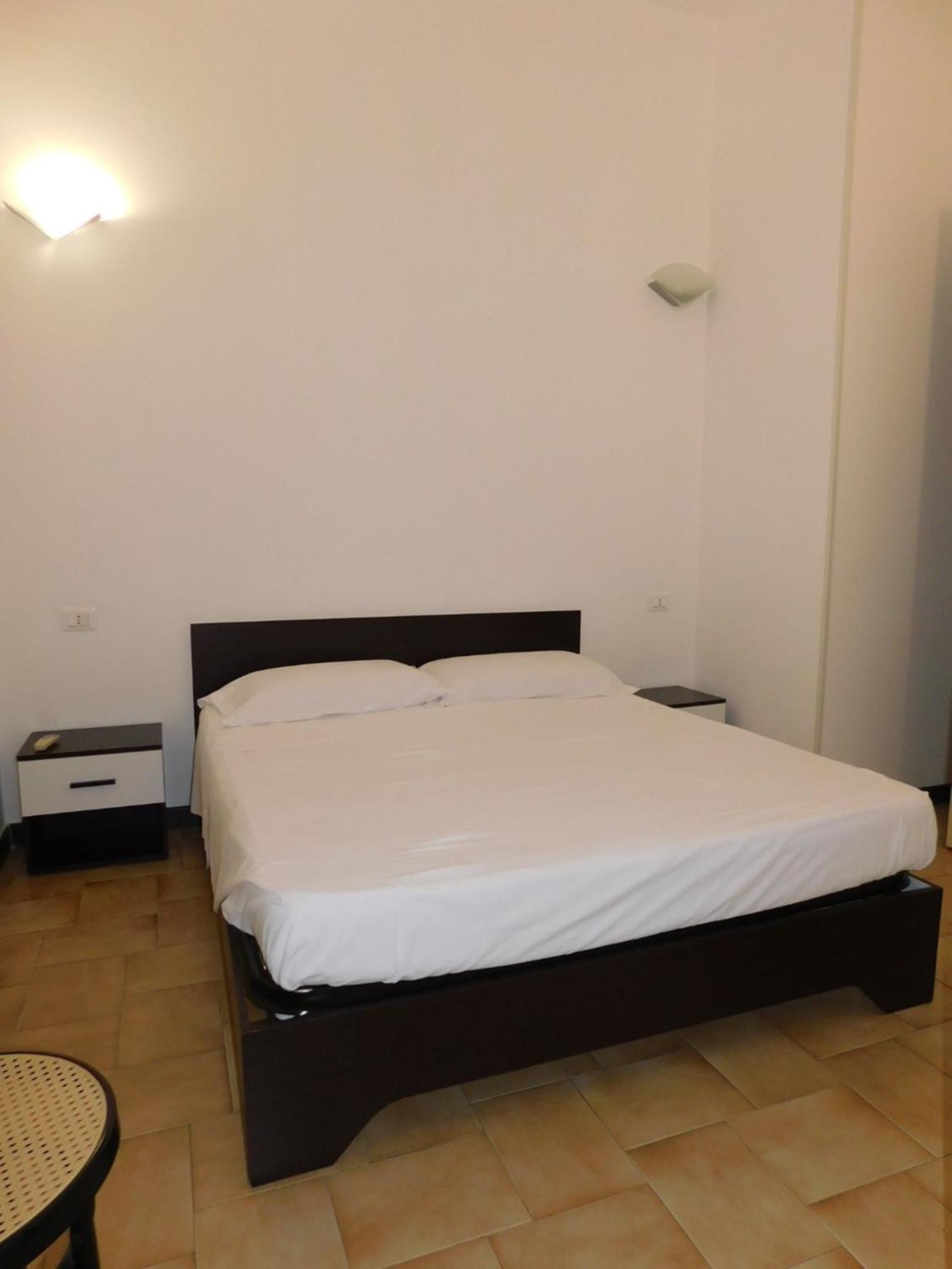 Venti Di Mare Hotel Монополи Екстериор снимка