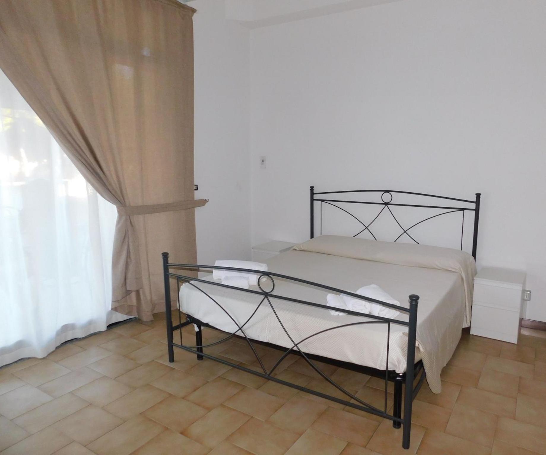 Venti Di Mare Hotel Монополи Екстериор снимка